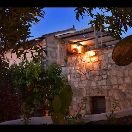 Traditional Stone House In Vamos Apartmán *