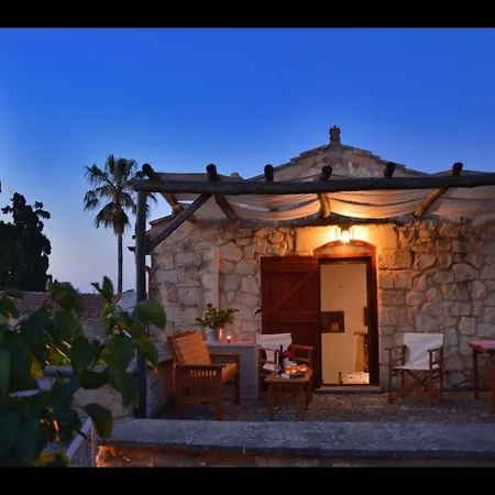 Traditional Stone House In Vamos * Xirostérnion