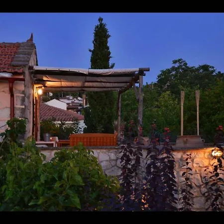Traditional Stone House In Vamos * Xirosternion